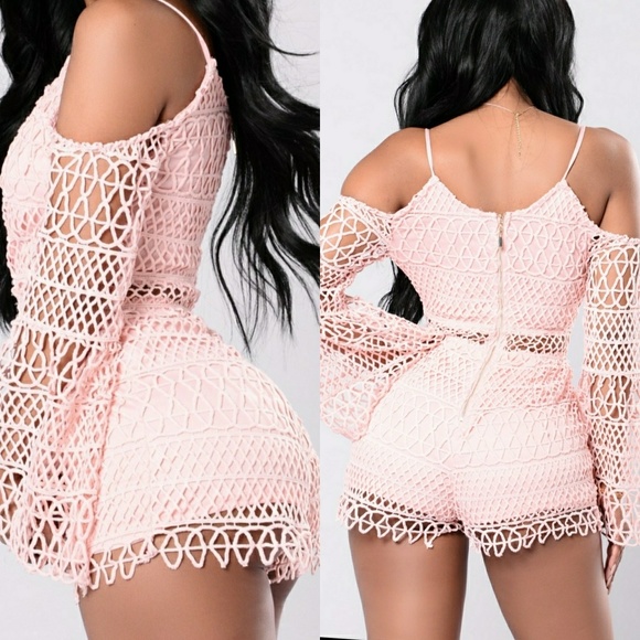💕Crochet Cold Shoulder Romper - Picture 4 of 6